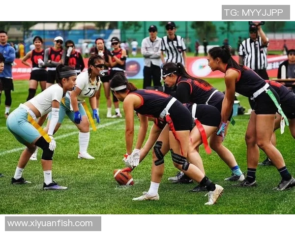 网红直播间激情解说足球比赛引发观众热潮和互动狂欢