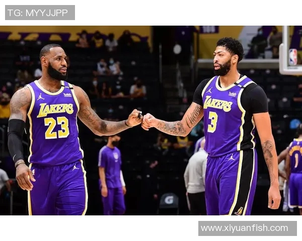 2016年NBA骑士与火箭激战回顾球星对决与精彩瞬间盘点